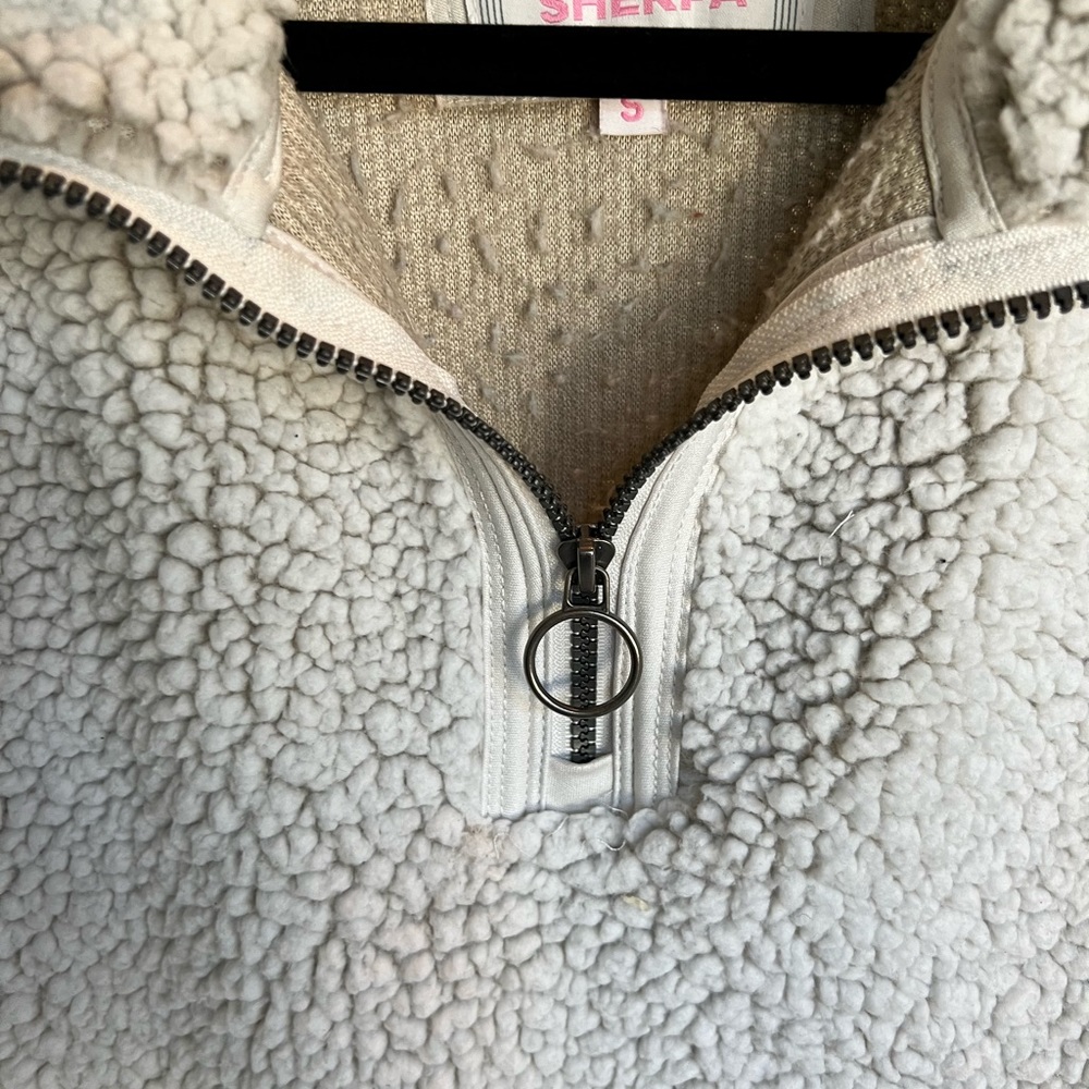 Sherpa sweatshirt with gorgeous zipper detail at neckline